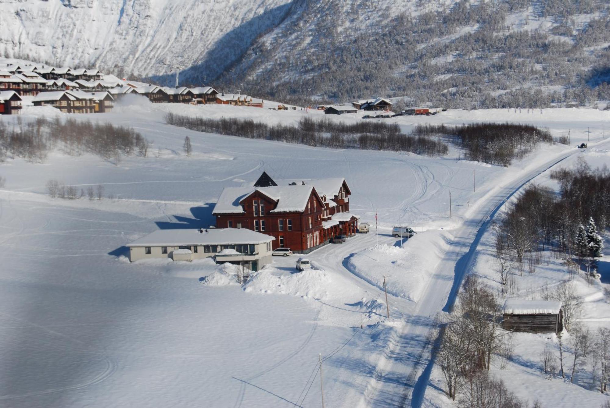 Vossestrand Hotel And Apartments Myrkdalen Exterior foto